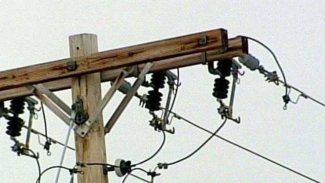 Entergy, Cleco provide updates on power outages after hurricane-force winds