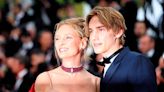 El hijo Uma Thurman y Ethan Hawke, músico y también actor, impacta en Cannes por el parecido con sus padres