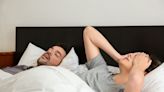 Cada vez más parejas viven un divorcio del sueño: estudio muestra cuál es la solución - La Tercera