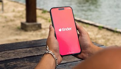 Tinder's AI tool selects users' best-looking photos for their profiles