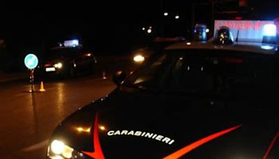 Aggressione a Roma, 19enne tunisino accoltellato al fianco: indagini in corso per regolamento di conti legato allo spaccio di droga