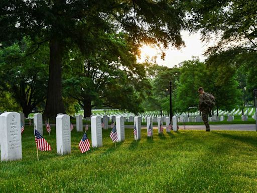 Photos: Soldiers honor fallen with 260,000 flags at Arlington National Cemetery | ARLnow.com