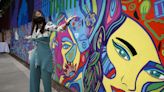 Artista mexicana Dulce V. Ríos amplía fuerza femenina y climática con mural