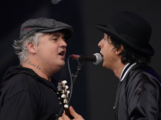 The Libertines in 3Olympia: Pete Doherty and Carl Barât in perfect harmony for joyous singalong session