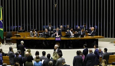 Câmara aprova projeto que permite 'venda' da dívida ativa da União, de estados e municípios