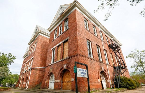 City of Selma seeks to sell Dallas Academy building - The Selma Times‑Journal