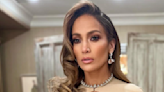 Jennifer Lopez’s effortless bathroom selfie will have you doing a double take