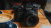 FUJIFILM 推出 FUJIFILM X-T50 無反數碼相機搭配16-50mm變焦鏡頭