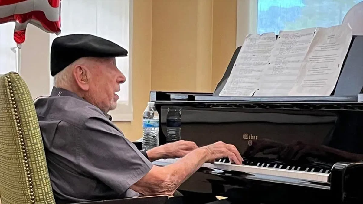 95-year-old Las Vegas pianist announces that it’s finally time for him to retire