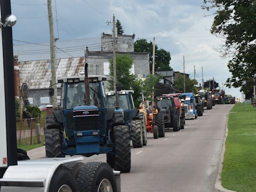Renfrew County farmers and guests say goodbye to one of their own