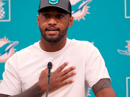 Tua Tagovailoa, with new contract in hand, becomes a more vocal leader for the Dolphins: "The 'it' factor"