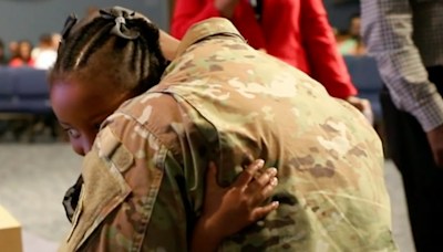 Single Army Dad Rushes Home To Surprise Daughter At Kindergarten Graduation, Watch