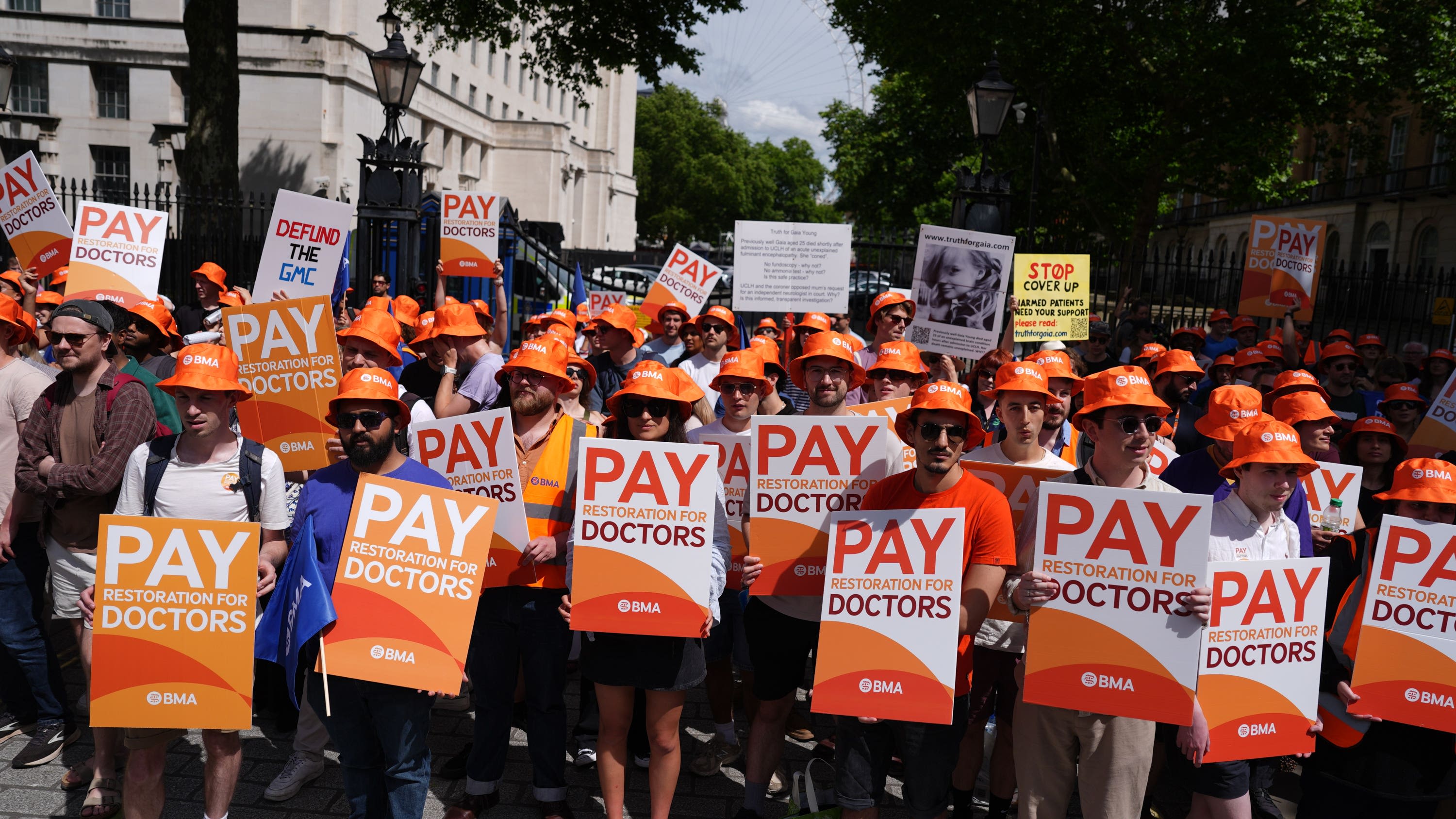 Junior doctor pay deal ‘drop in the ocean’ compared to cost of strikes – Reeves