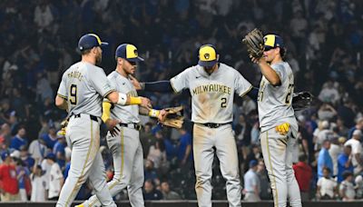 Brewers 1, Cubs 0: Brice Turang's big hit leads to nailbiting win; Christian Yelich exits with injury