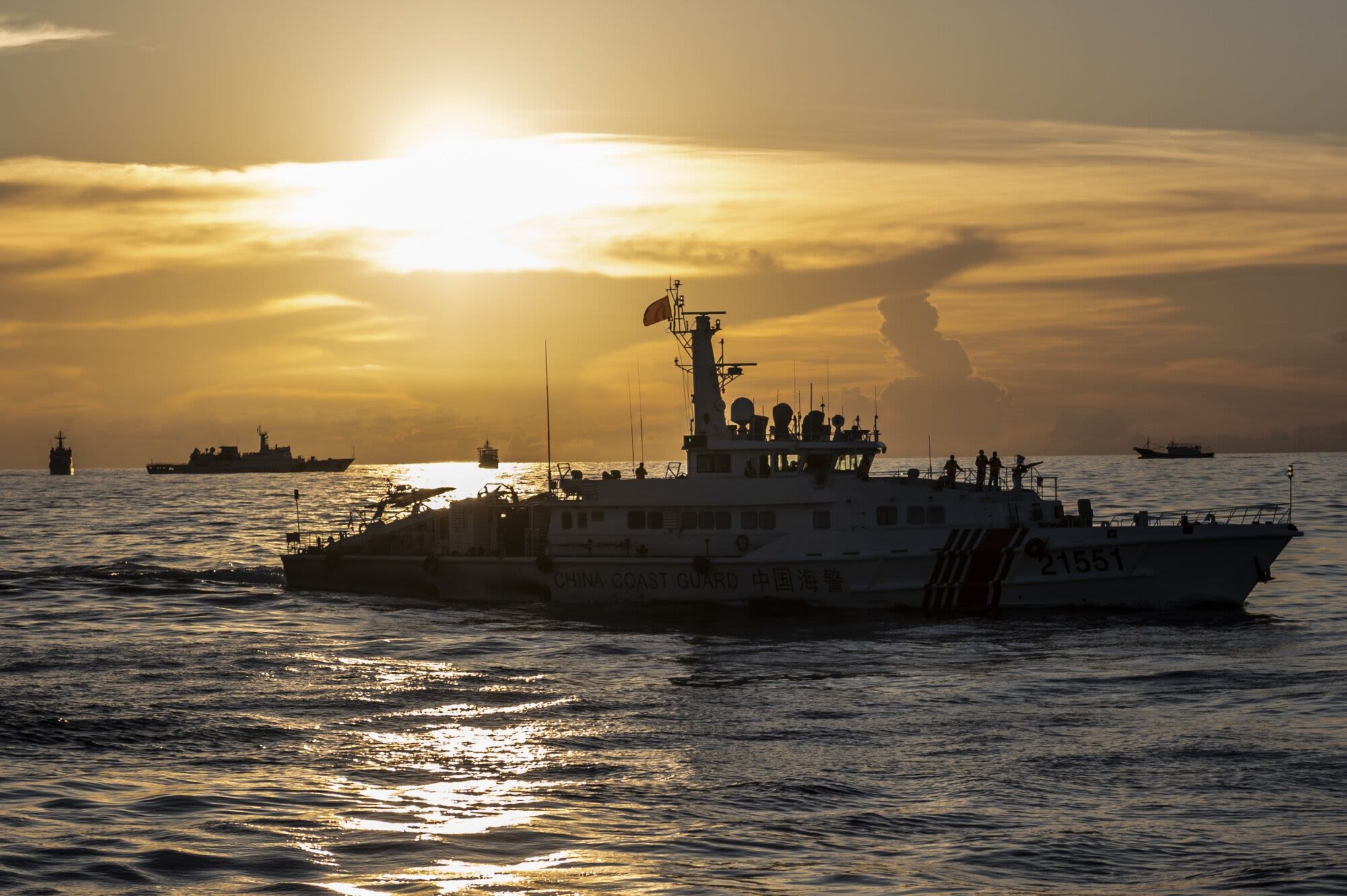 Ax-Wielding Chinese Sailors Raise Stakes in Disputed Seas