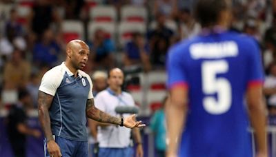 La mochila de Thierry Henry con Francia: la búsqueda de un oro olímpico esquivo hace 40 años - La Tercera