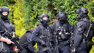 Armed police swarm park as Bushey murder search 'appears to narrow'