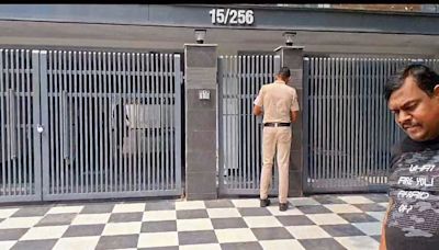 Burnt body found in Gurugram house, suspect on the run