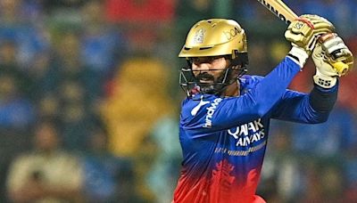 Vaughan doesn't want Dinesh Karthik to retire but doubts Faf du Plessis' RCB future: 'Staggering they haven't won IPL'