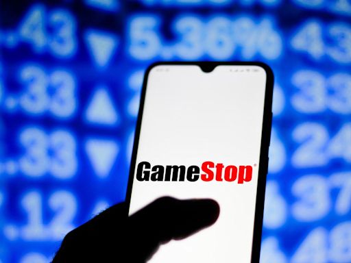 GameStop Stock Looks Ready To Level Up As Bulls, Bears Zoom In On Technical Patterns - GameStop (NYSE:GME)