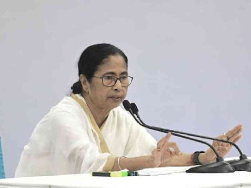 Mamata Banerjee announces grant of Rs 85,000 for each Durga Puja committee in Bengal