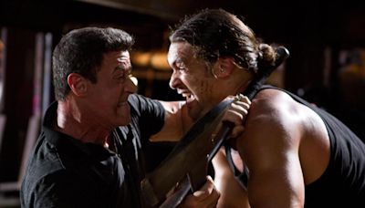 La película de hoy en TV en abierto y gratis: Sylvester Stallone y Jason Momoa protagonizan un espectacular y divertido thriller de acción total