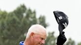 Emotions take over as 1988 Masters champ Sandy Lyle walks off No. 18 at Augusta National