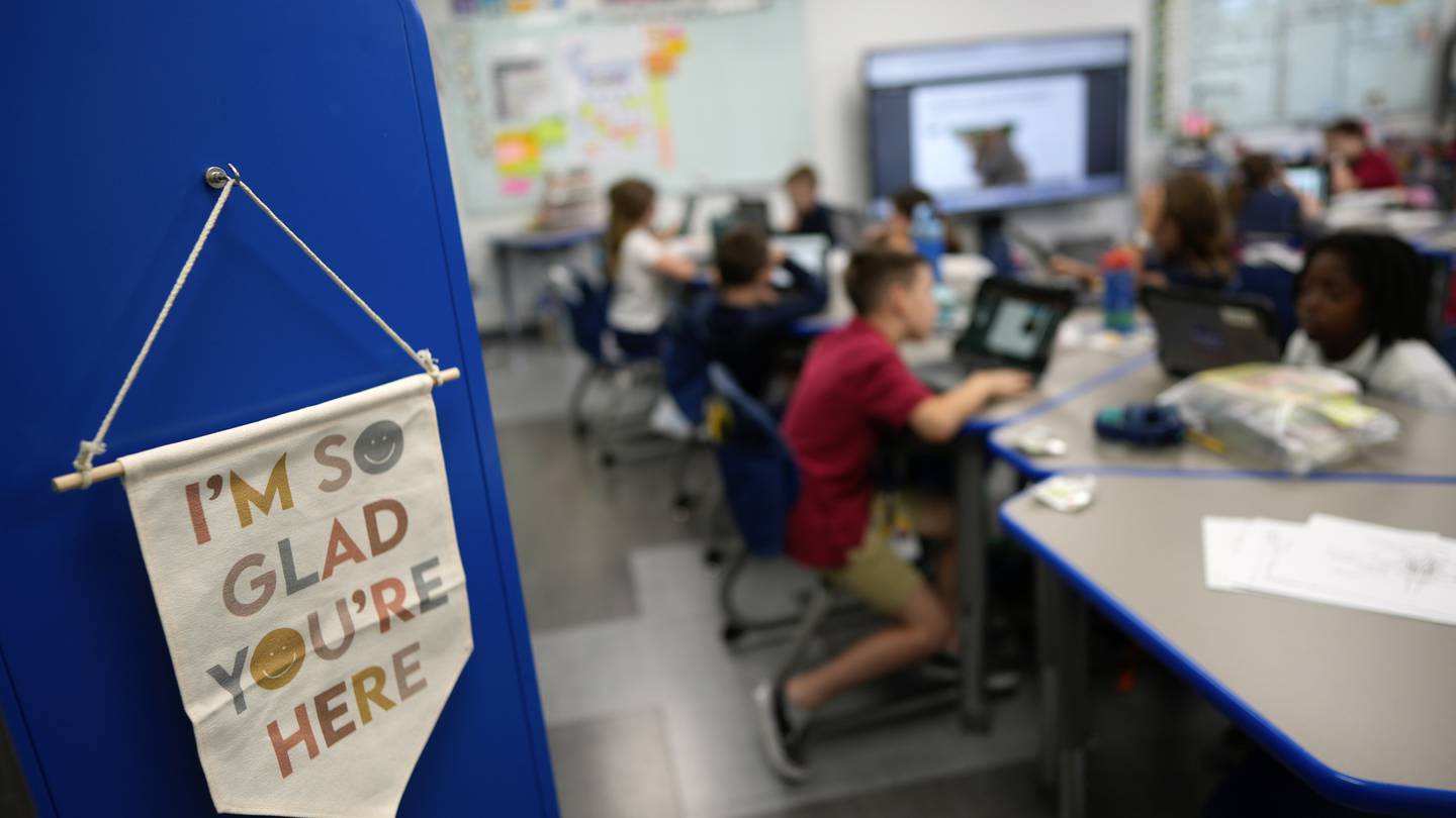 National Education Association report ranks Florida 50th for average teacher salaries