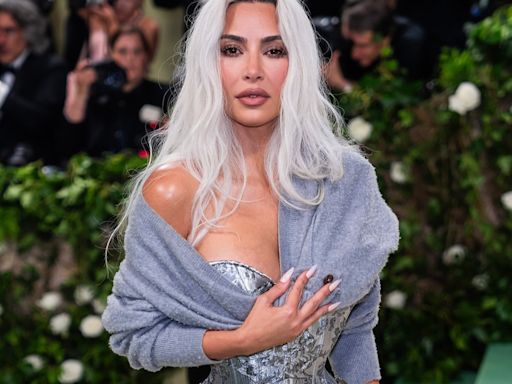 Kim Kardashian Shares Tip of Finger Broke Off During Accident "More Painful Than Childbirth" - E! Online