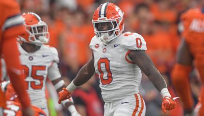 Clemson Tigers Star LB Receives Massive Honor Before 2024 Season