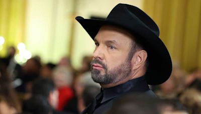 Country singer Garth Brooks accused of rape in new lawsuit