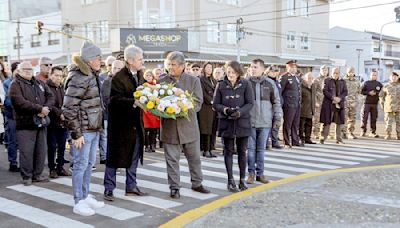 Ceremonia por la tragedia del Lear Jet - Diario El Sureño