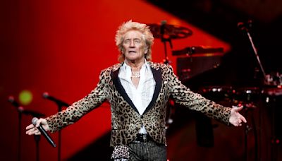 ‘Desperately sorry’: Rod Stewart canceled 200th Vegas show because of illness