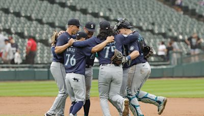 Chicago White Sox swept for 16th time of season