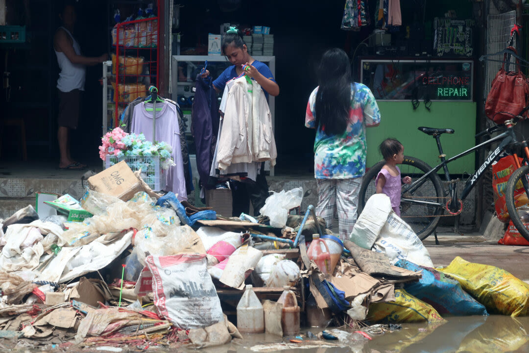 MMDA hauls 90 truckloads of trash after super typhoon - BusinessWorld Online