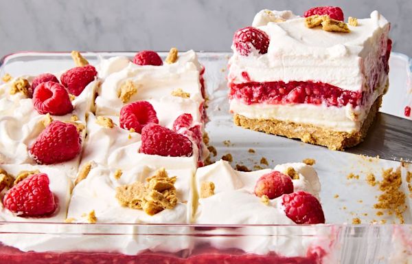 Raspberry Cheesecake Lasagna Is A No-Bake Summer Delight