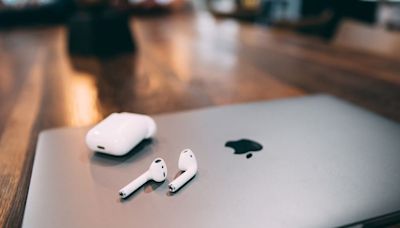 Apple Could Soon Launch AirPods With Cameras: Ming-Chi Kuo