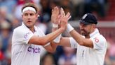 James Anderson and Stuart Broad equal record as England keep New Zealand at bay