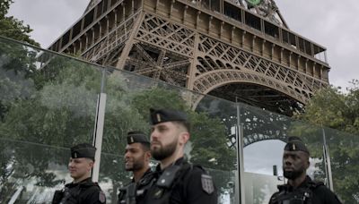 Threats to Olympics Turn Paris Into an Open-Air Fortress