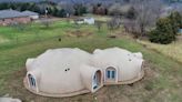 A Missouri twin-dome house inspired by sci-fi is on the market for $350,000. Take a look inside.