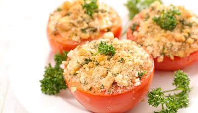 Tomates farcies au fromage de chèvre gratiné : la recette facile et rapide à faire