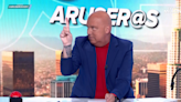 Alfonso Arús se va de la lengua y deja por los suelos a una de sus colaboradoras: "No haberte casado"