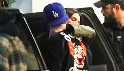 Kendall Jenner y Bad Bunny son captados saliendo de restaurante en Miami