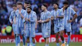 El Coventry, de Segunda, roza la proeza ante el Manchester United, que se clasifica por penaltis para la final de Copa