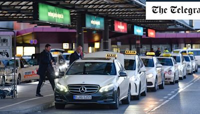 How to avoid scams when you get a taxi from the airport