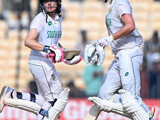 IND-W vs SA-W, One-off Test: Luus, Kapp defy conditions, Indian spin threat to keep South Africa afloat