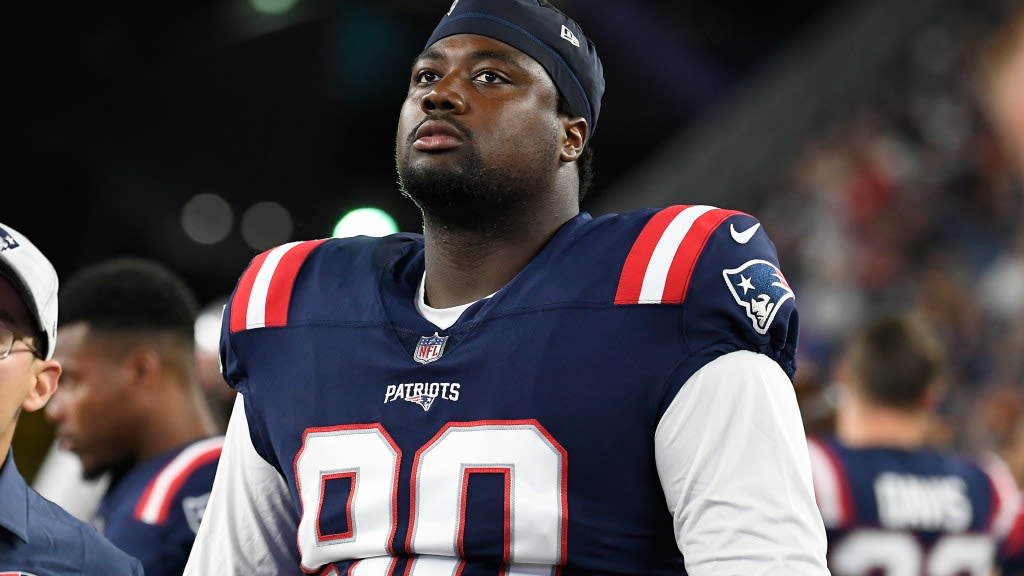 Patriots DT Christian Barmore posts message after blood clot diagnosis