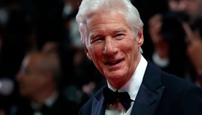 Richard Gere cumple 75 años: el galán introvertido que encontró paz en la meditación y el amor en su madurez