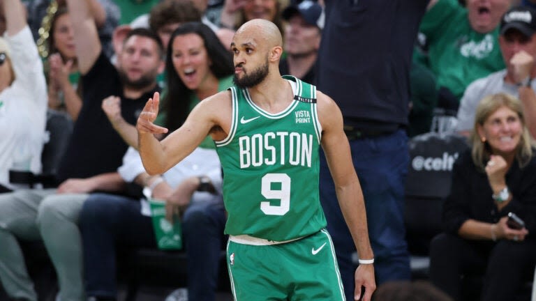 Derrick White blocks potential game-winner, Team USA survives South Sudan at showcase