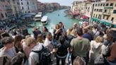 Venecia revela las primeras tarifas que les cobrará a turistas desde 2024 y en qué fechas se aplicarán